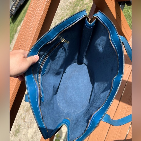 Authenticated vintage LOUIS VUITTON
Saint Jacques GM in Toledo Blue - Picture 10 of 11